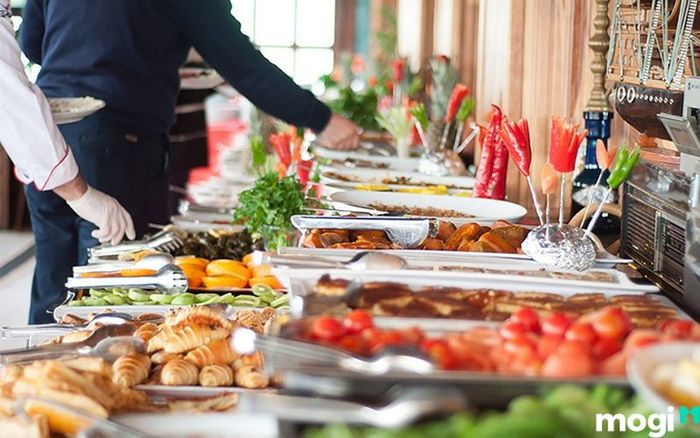 Không nên tổ chức tiệc linh đình trong suốt thời gian tang lễ