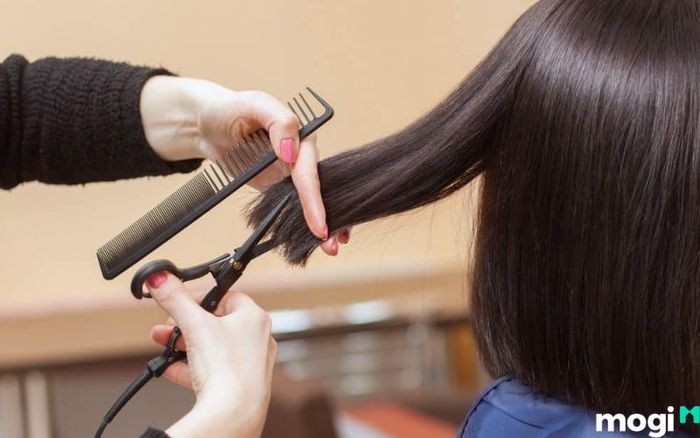 Kiêng không cắt tóc và cạo râu trong suốt thời gian tang lễ