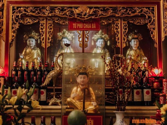 Tứ Phủ Chầu Bà
