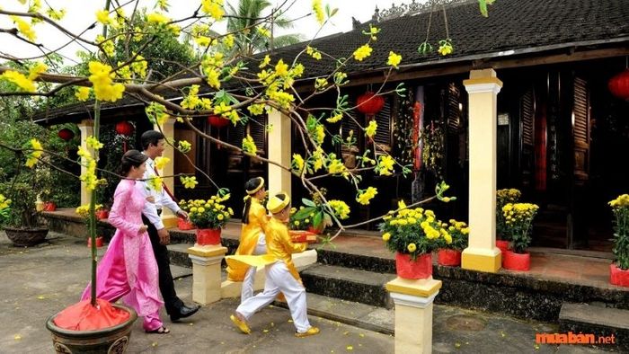 Các bước xông đất đầu năm