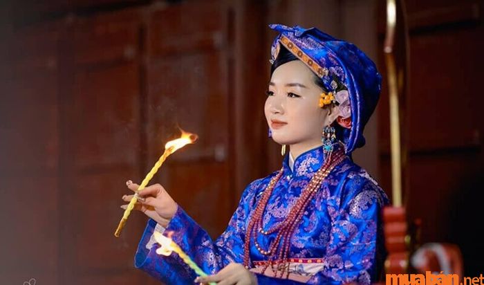 Khi nào nên tiến hành hầu đồng?