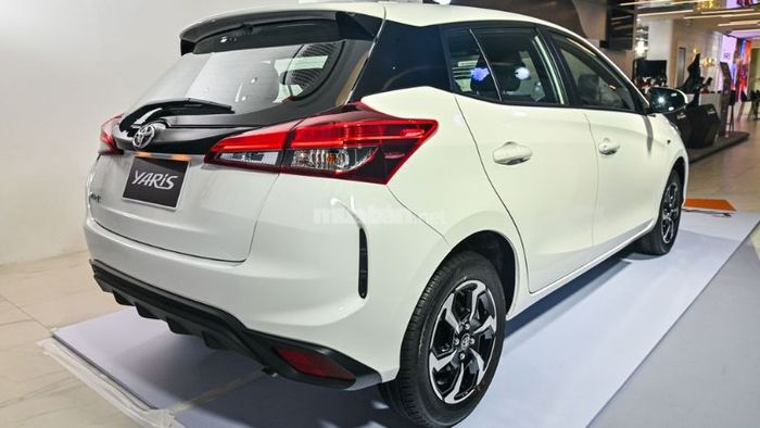 Giá xe Toyota Yaris hiện nay