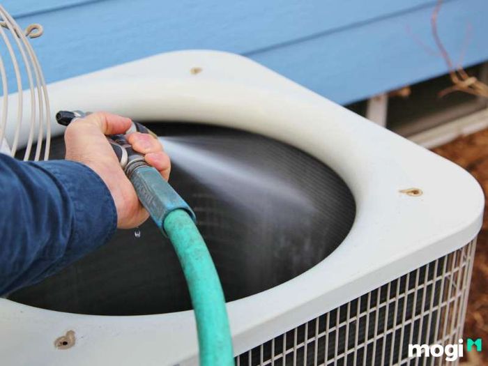 Hướng dẫn vệ sinh điều hòa tại nhà đơn giản và hiệu quả