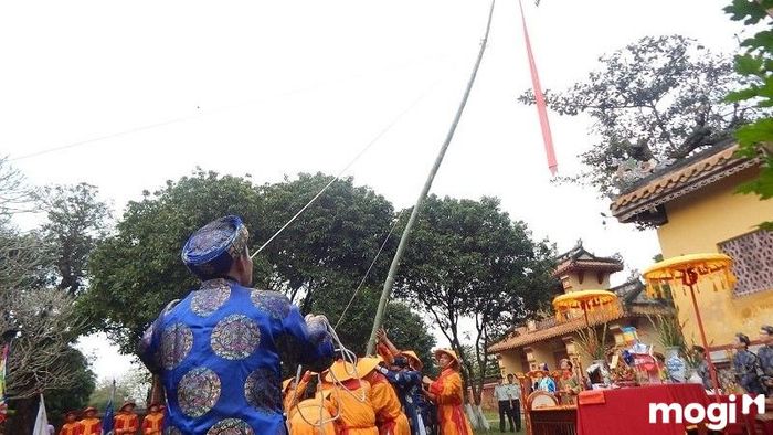 Cây nêu mang ý nghĩa xua đuổi tà ma