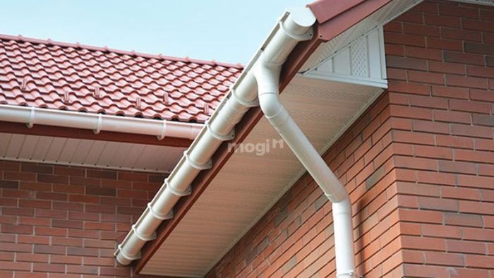 Lắp đặt bồn thoát nước ở gần lối ra vào sẽ làm cản trở việc di chuyển của gia đình, gây bất tiện trong sinh hoạt.