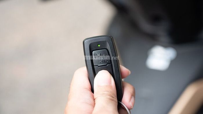 Hướng dẫn khởi động xe