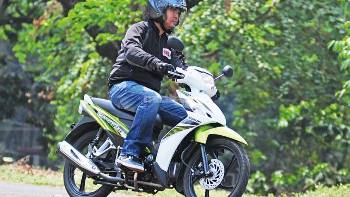 Việc độ đèn xe máy có bị xử phạt không?