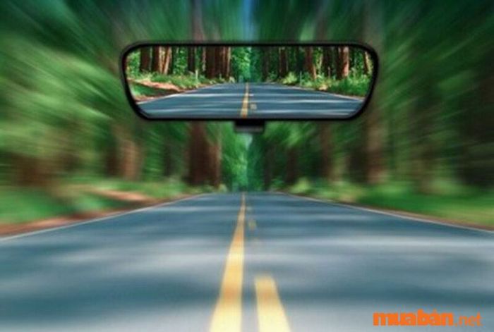Kính ô tô – Kính giảm tốc ô tô là một trong những công nghệ được áp dụng để cải thiện sự an toàn khi lái xe, giúp tài xế dễ dàng điều chỉnh tốc độ.