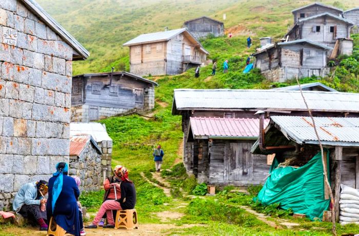 Traditional wooden Turkish homes on the Hazindak plateau, known as Hazindak Yaylasi in Turkish, near Senyuva in Çamlıhemşin, Rize, Turkey