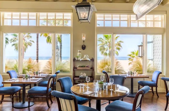 With its Pacific breezes and locally sourced California produce, this location has an unmistakable charm that’s all its own.