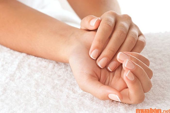 Hình ảnh bàn tay búp măng đẹp – Mẫu 9