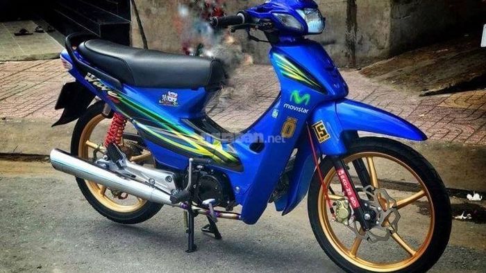 Mẫu xe Wave độ theo kiểu Thái, với thiết kế độc đáo và màu sắc nổi bật