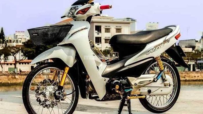 Wave Alpha độ theo kiểu Thái Lan, mang đậm phong cách đường phố đặc trưng