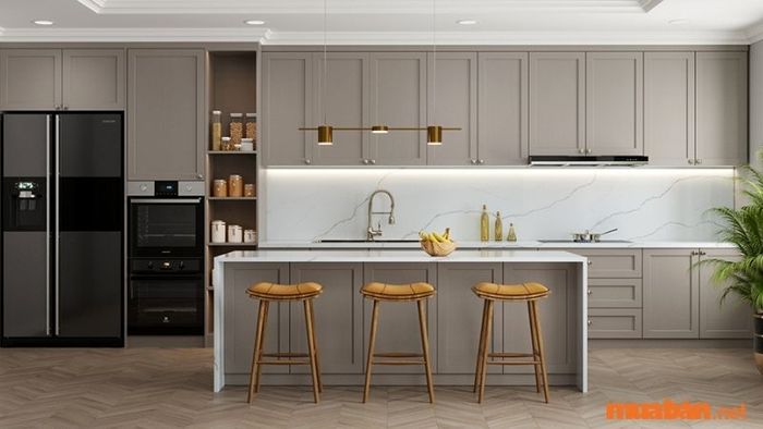 Bằng cách sắp xếp tủ bếp kiểu chữ I, không gian trong nhà sẽ trở nên thoáng đãng hơn, đồng thời bếp cũng có thêm diện tích để việc nấu nướng thuận tiện hơn.
