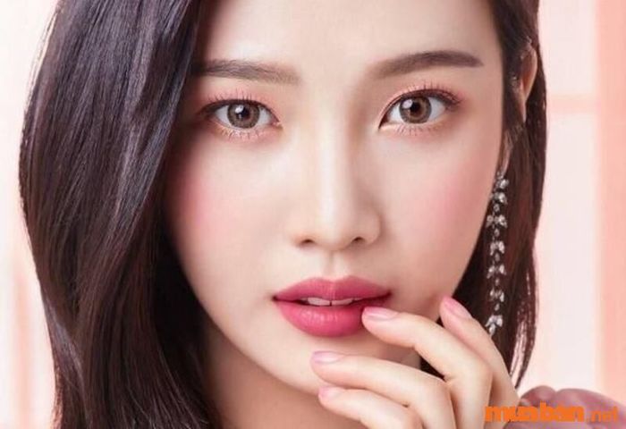quan niệm dân gian về đôi mắt bồ câu