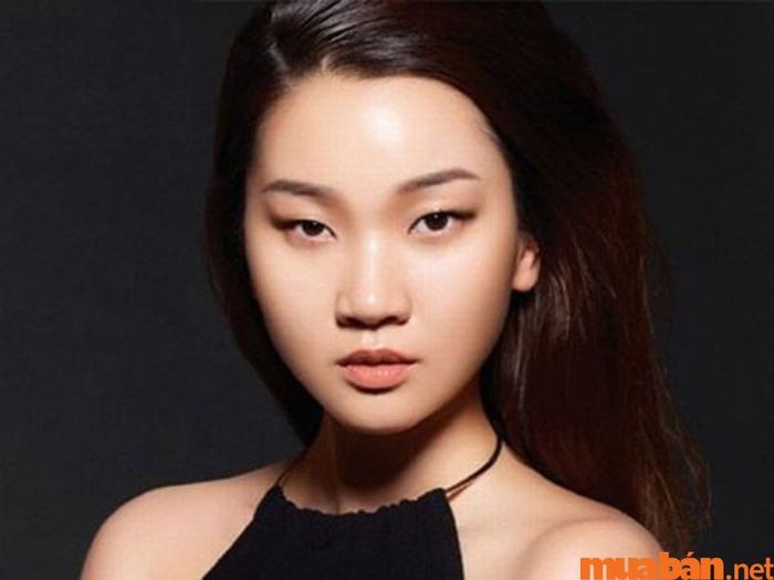 Lựa chọn kiểu tóc phù hợp có thể giúp cải thiện tổng thể khuôn mặt.
