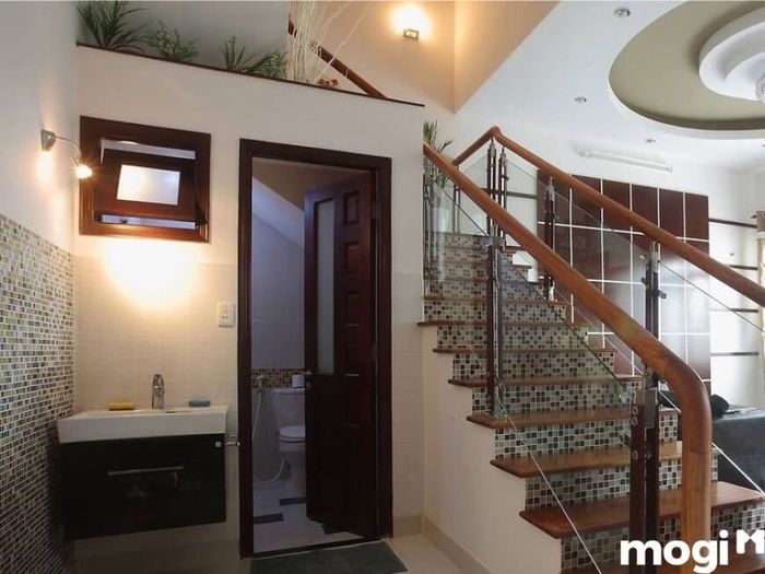 Kích thước nhà vệ sinh dưới gầm cầu thang