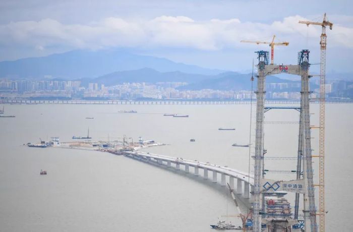 The Shenzhen-Zhongshan bridge project includes artificial islands and an undersea tunnel as part of its ambitious design.