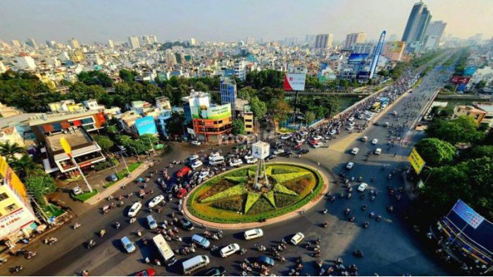 Tiện ích xung quanh khu vực Ngã sáu Cộng Hòa