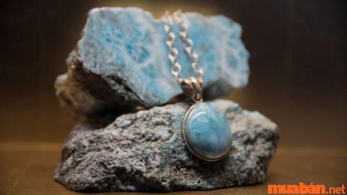 Đá Larimar