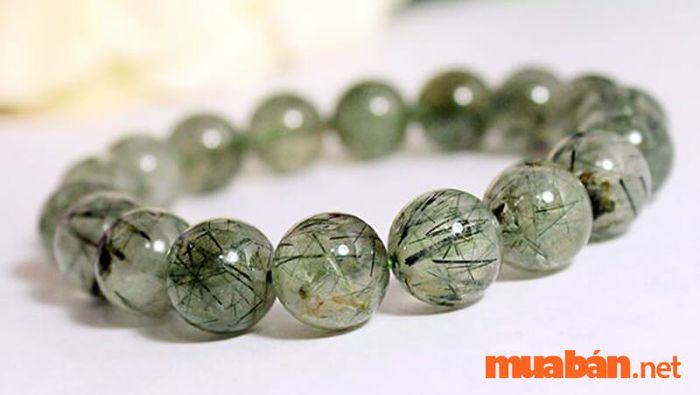 Lợi ích lớn nhất của thạch anh tóc xanh đối với sức khỏe chính là sự hỗ trợ cho tinh thần