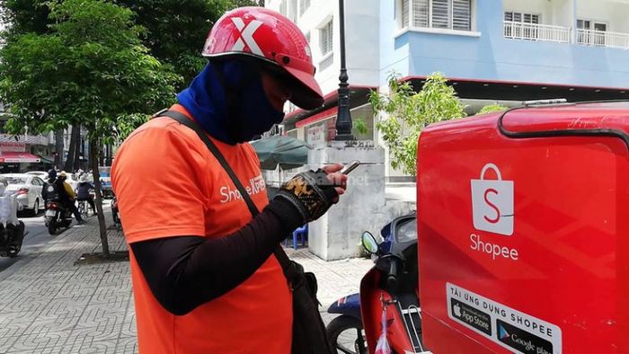 Mỗi đơn hàng Shopee shipper nhận được bao nhiêu tiền?