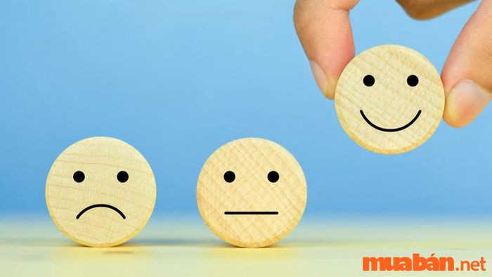 Ngành du lịch bao gồm các dịch vụ liên quan đến việc phục vụ khách du lịch, từ việc hướng dẫn, tổ chức tour đến việc cung cấp các dịch vụ ăn uống, lưu trú. Đây là một ngành đang phát triển mạnh mẽ và có tiềm năng lớn cho người lao động.