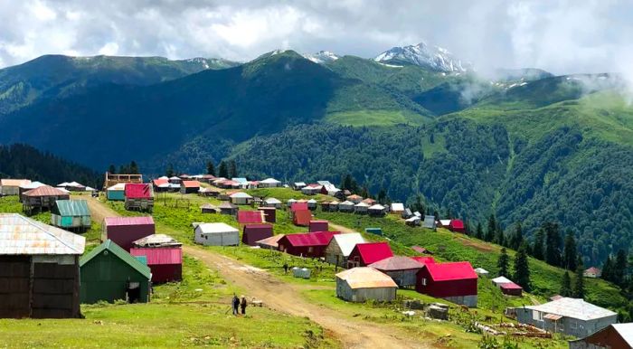 In the rural region of Guria, you’ll find peaceful mountain retreats like Gomismta, where shepherds bring their flocks for summer grazing.