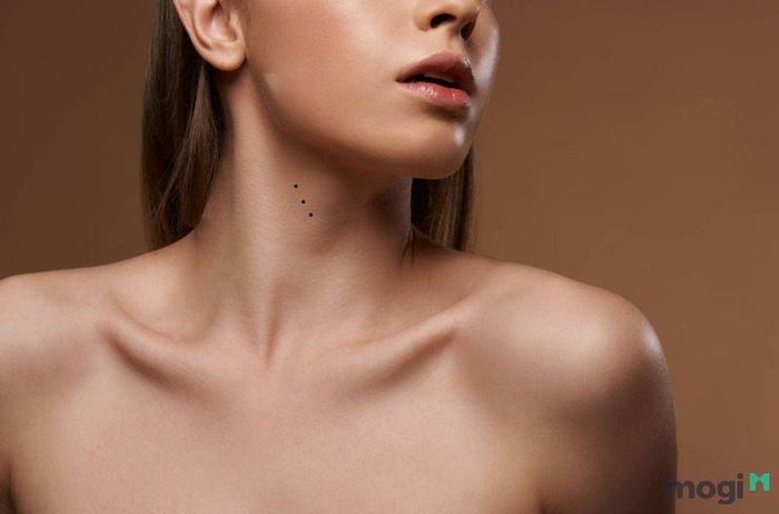 Ý Nghĩa Của Các Nốt Ruồi Ở Cổ