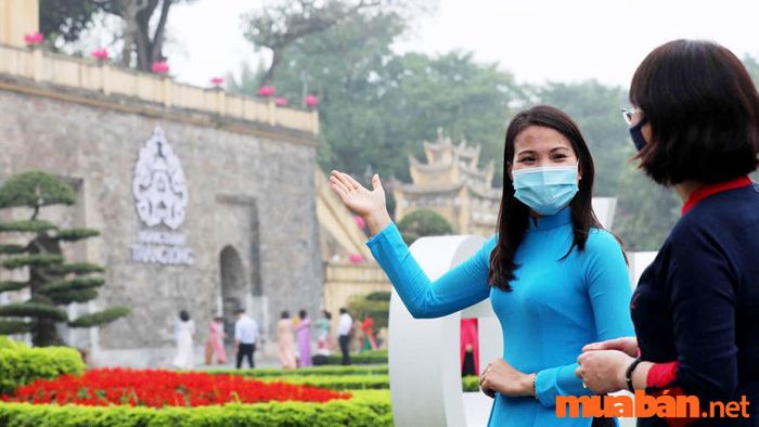 Ngành du lịch đang thiếu hụt nhân lực trầm trọng, vì vậy cơ hội việc làm trong ngành này là rất rộng mở và đầy hứa hẹn.