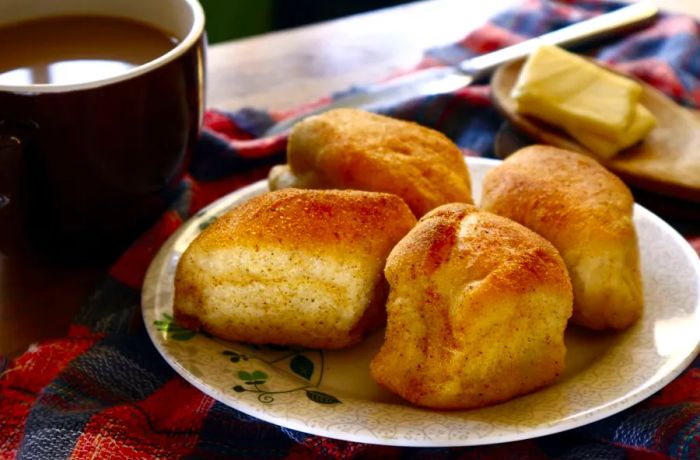 Although its name suggests otherwise, pandesal has a pleasantly sweet flavor.