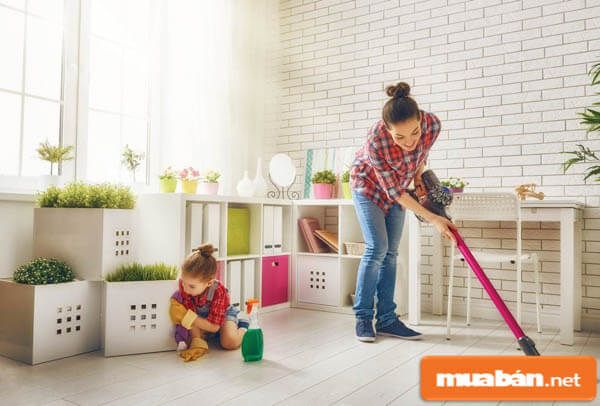 giúp việc gia đình