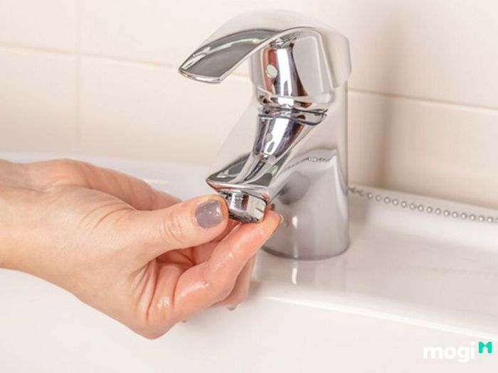 Khắc phục vòi nước bị rỉ và vị trí rò rỉ ở đầu vòi