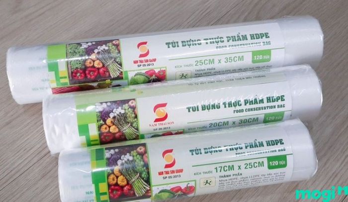 Túi rác tự phân hủy được coi là một giải pháp bảo vệ môi trường hiệu quả và đã được sử dụng rộng rãi tại khu vực Đông Nam Á.