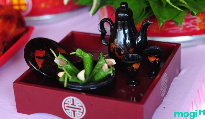 Mâm sính lễ dạm ngõ ở miền Trung đơn giản nhưng vẫn đầy đủ ý nghĩa