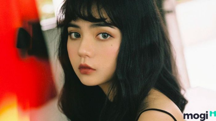 Mắt hạnh nhân