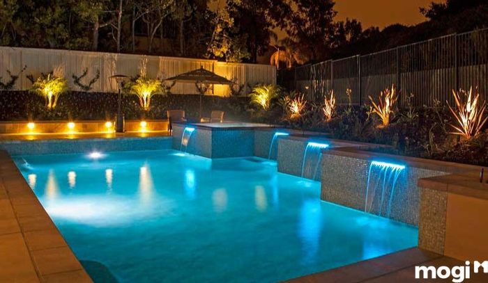 Mẫu thiết kế chiếu sáng sân vườn kết hợp hồ bơi