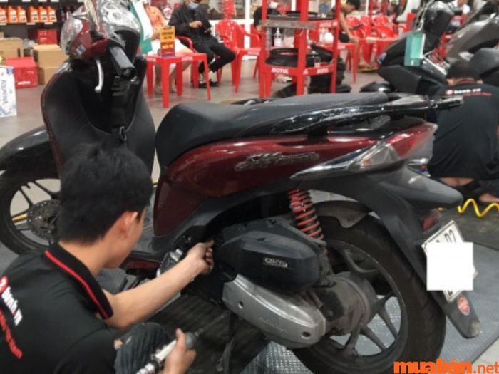 Xe SH hết điện phải làm sao?