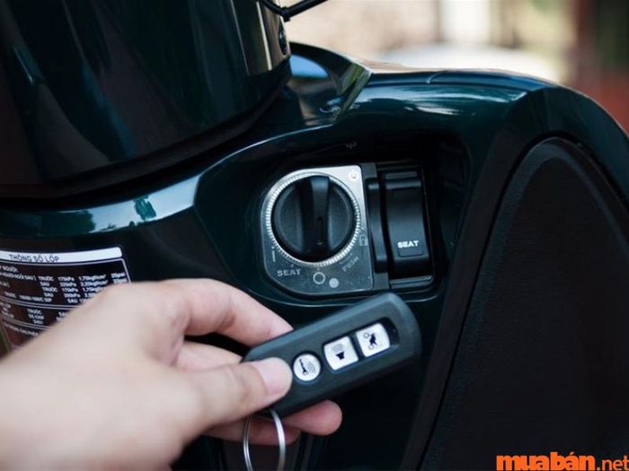 Xe SH hết điện phải làm gì?