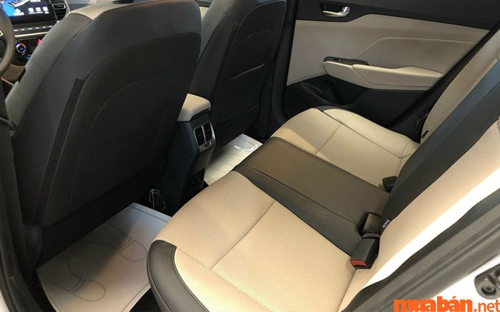 Đánh giá xe Hyundai Accent 2023
