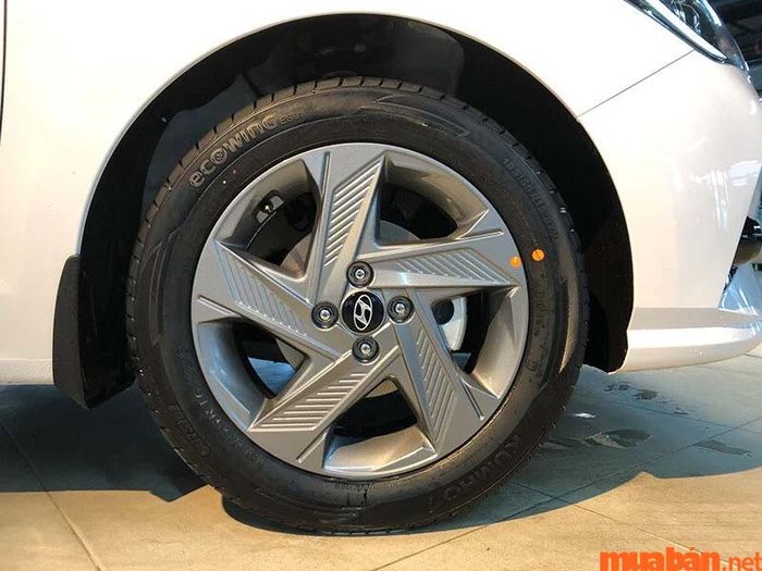 Lazang của Hyundai Accent