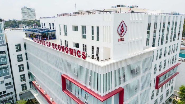 Các trường Đại học và Cao đẳng