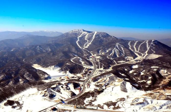 The breathtaking slopes of Yabuli.