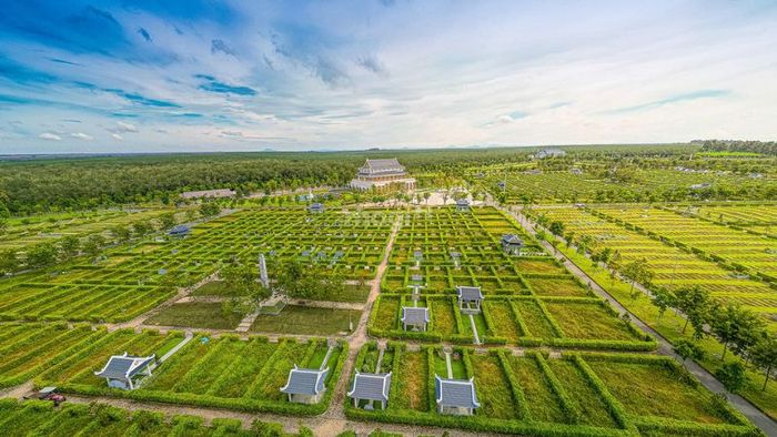 Các thế đất ảnh hưởng trực tiếp đến sự thịnh vượng hay suy thoái của gia đình, do đó cần chọn lựa kỹ lưỡng khi xây dựng mộ phần.