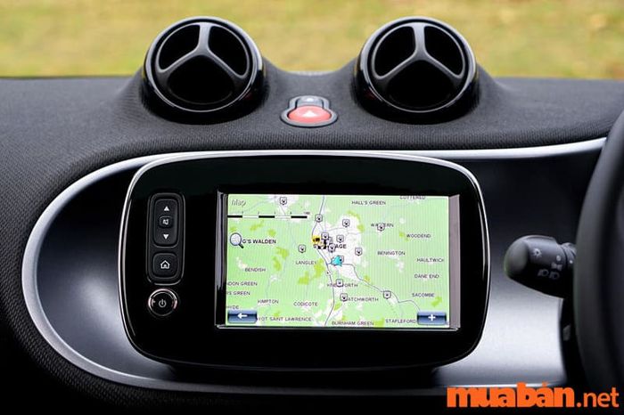 cách kết nối Apple CarPlay qua cáp