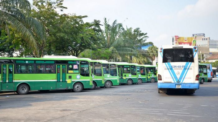 Danh sách một số tuyến xe buýt đi qua ngã tư MK Xa Lộ Hà Nội