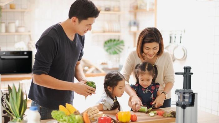 Vì sao nên chọn hướng bếp phù hợp với phong thủy tuổi Tân Mùi?
