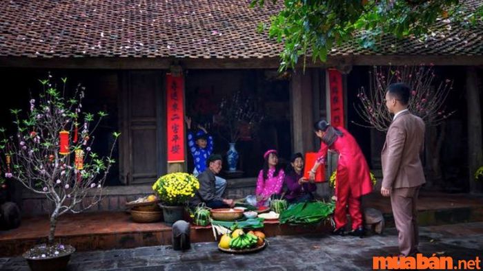 Người xông đất nên nói những lời chúc phúc, may mắn, an lành cho gia chủ, mang lại tài lộc trong năm mới.