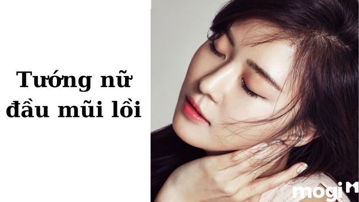 Nếu mũi bạn có u lồi ở phần đầu mũi, điều này cho thấy bạn là người kiên cường, có khả năng chịu đựng và vượt qua khó khăn. Tuy nhiên, đôi khi bạn có thể gặp thử thách và cần phải nỗ lực nhiều hơn để vượt qua những trở ngại.