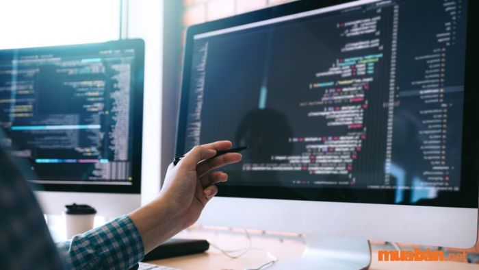 Ngôn ngữ PHP: Với khả năng cài đặt đơn giản và mã nguồn mở ổn định, PHP giúp doanh nghiệp tiết kiệm chi phí đáng kể. Đồng thời, web sử dụng PHP sẽ linh hoạt và hiệu quả trong việc trao đổi dữ liệu.